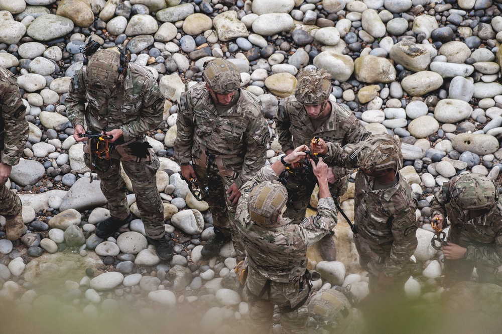 Rangers Rehearse for Historic Pointe du Hoc Climb