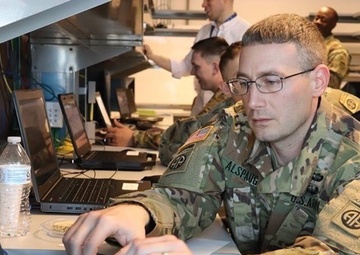 82nd Airborne Division hosts cyber network defense class