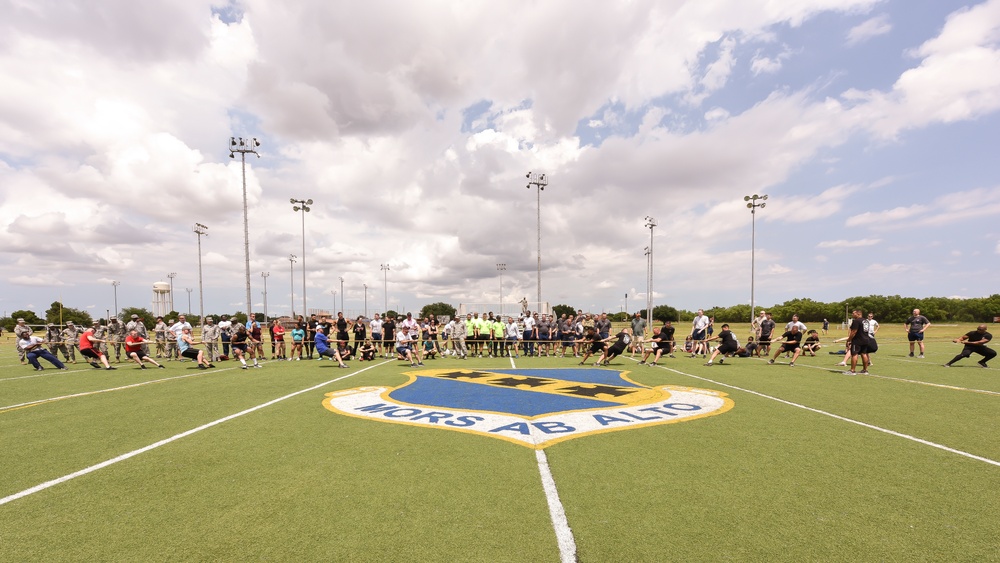 Dyess Airmen participate in Sports Day