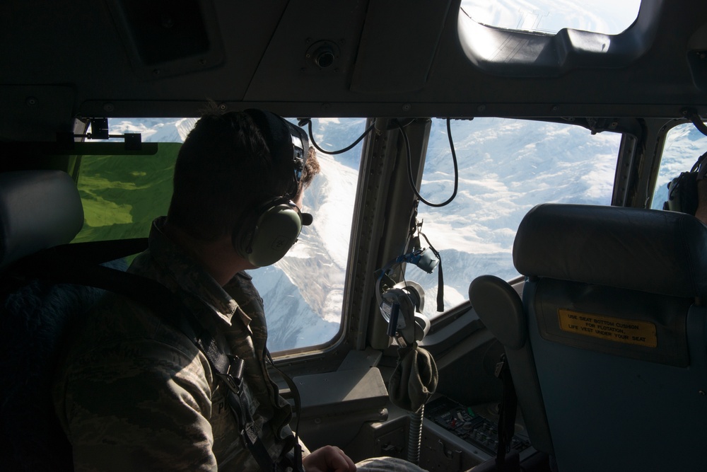 Cadets Experience C-17 Incentive Flight