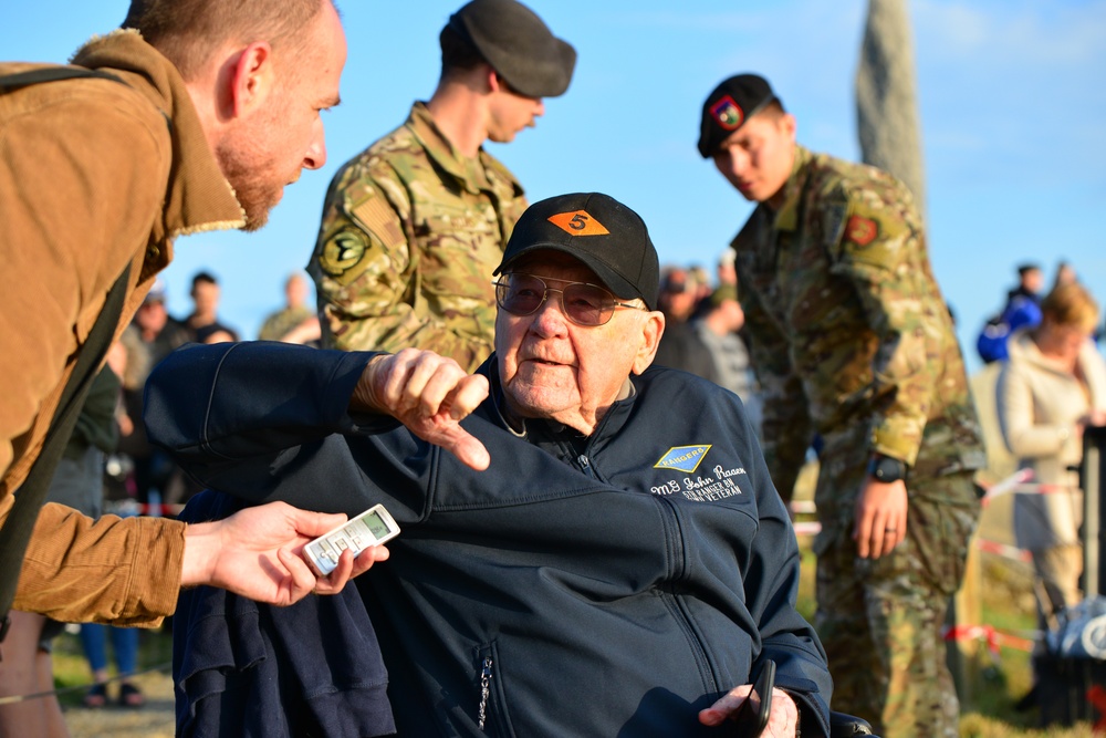 DDay75 Rangers at Pointe du Hoc