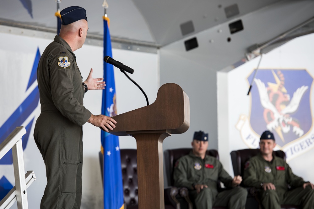 76th Fighter Squadron changes command