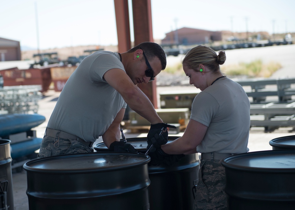 IDANG ammo troops build bombs at Nellis AFB