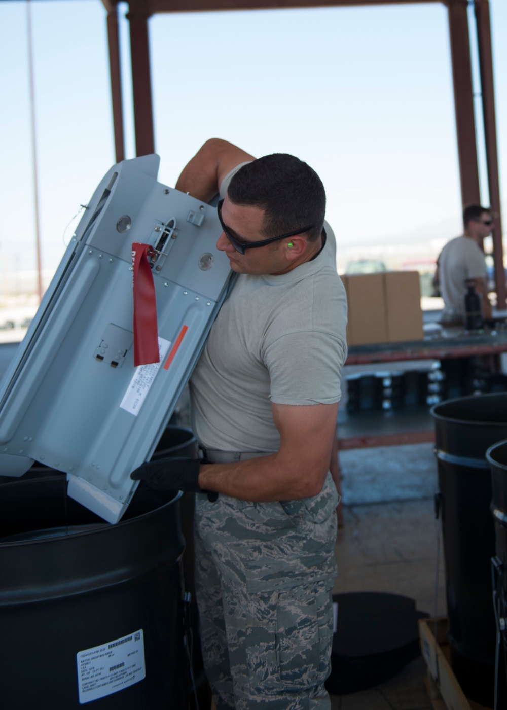 IDANG ammo troops build bombs at Nellis AFB