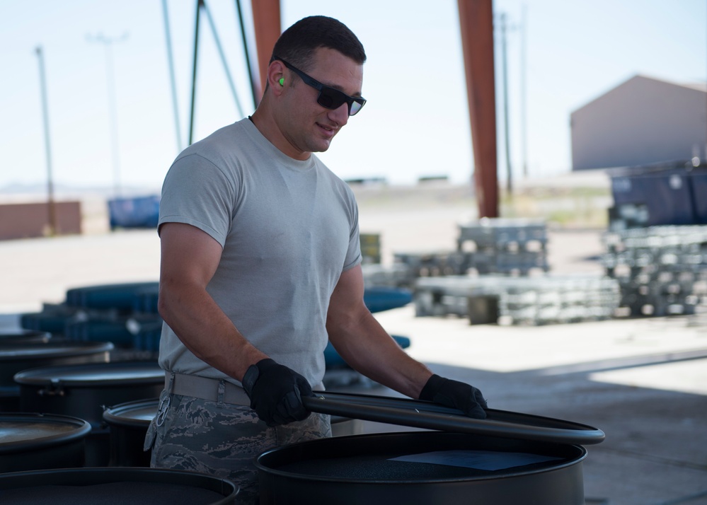 IDANG ammo troops build bombs at Nellis AFB