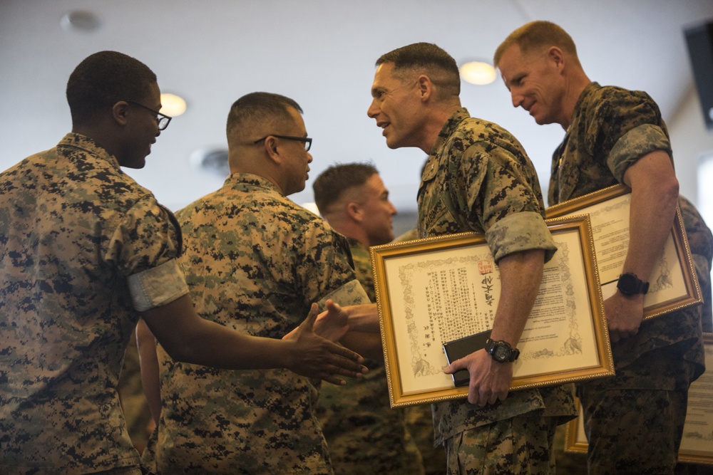 JGSDF general recognizes 3rd MEB Marines