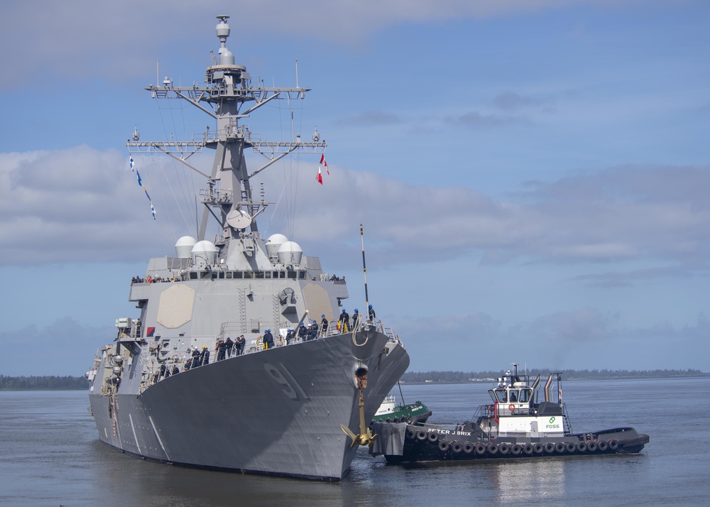 USS Independence and USS Pinckney Kick-Off Portland Festival Fleet Week