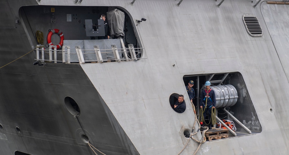 USS Independence and USS Pinckney Kick-Off Portland Festival Fleet Week