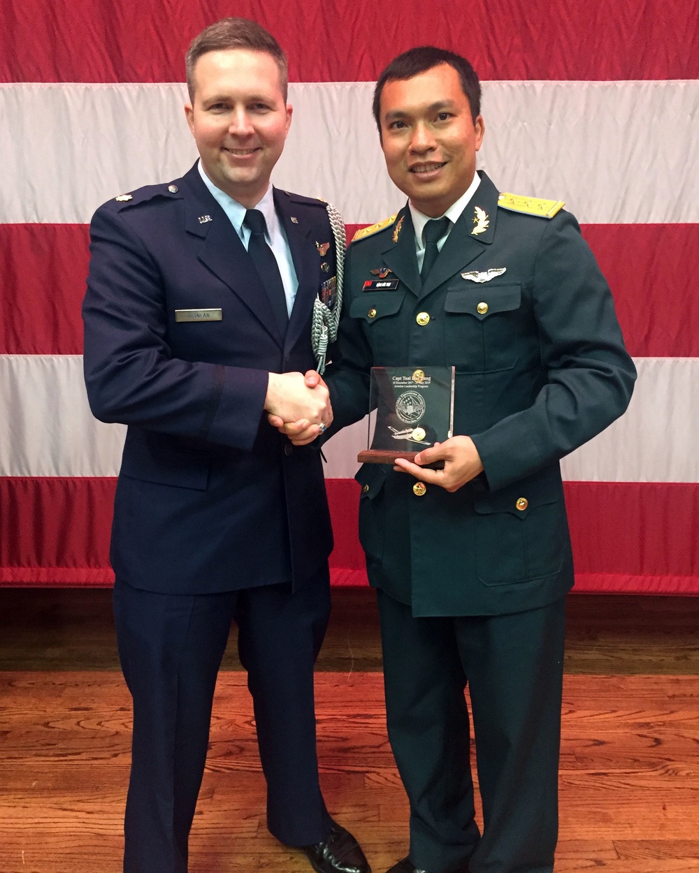 First Vietnamese student graduates from US Aviation Leadership Program