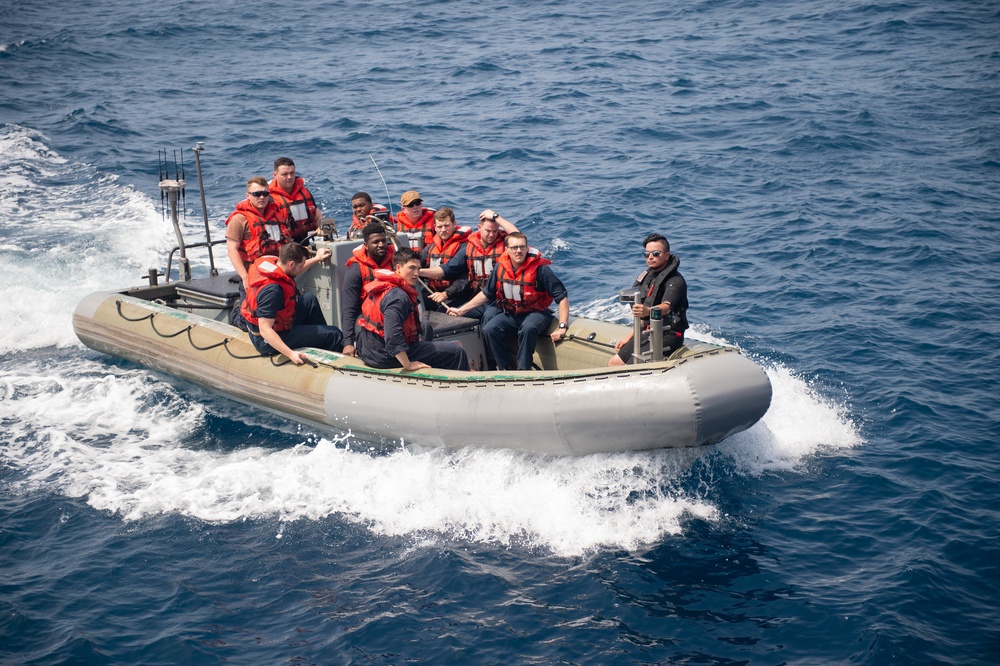 USS Leyte Gulf Conducts Boat Operations