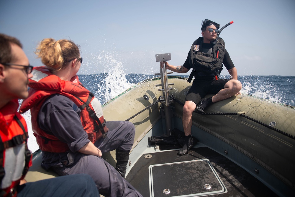 USS Leyte Gulf Conducts Boat Operations