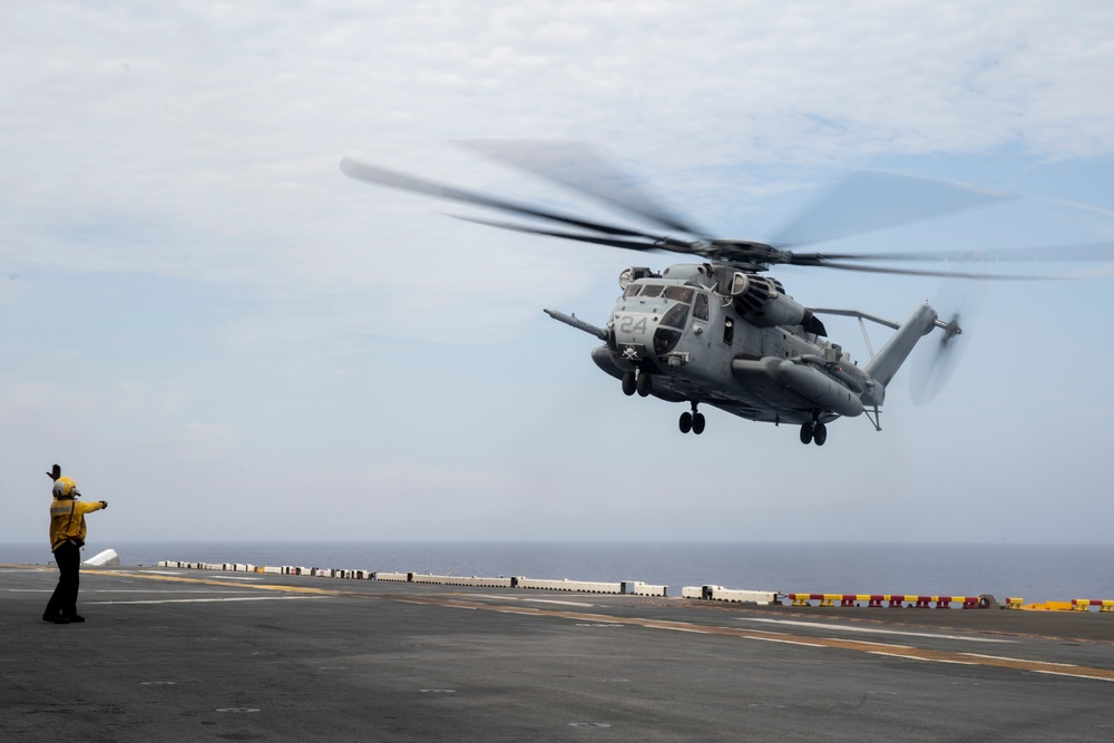 31st MEU flight operations aboard USS Wasp (LHD 1)