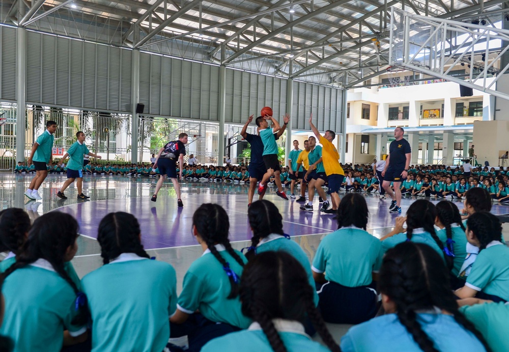 Sailors Participate in a Community Project During CARAT Thailand 2019