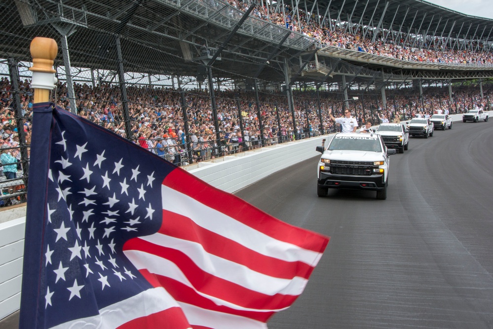 Navy Recruiting District Michigan a Indianapolis 500