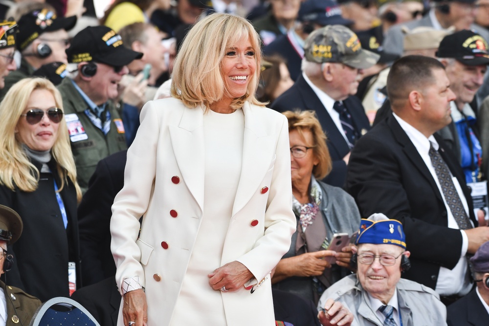 First Lady of France Greets WWII Veterans