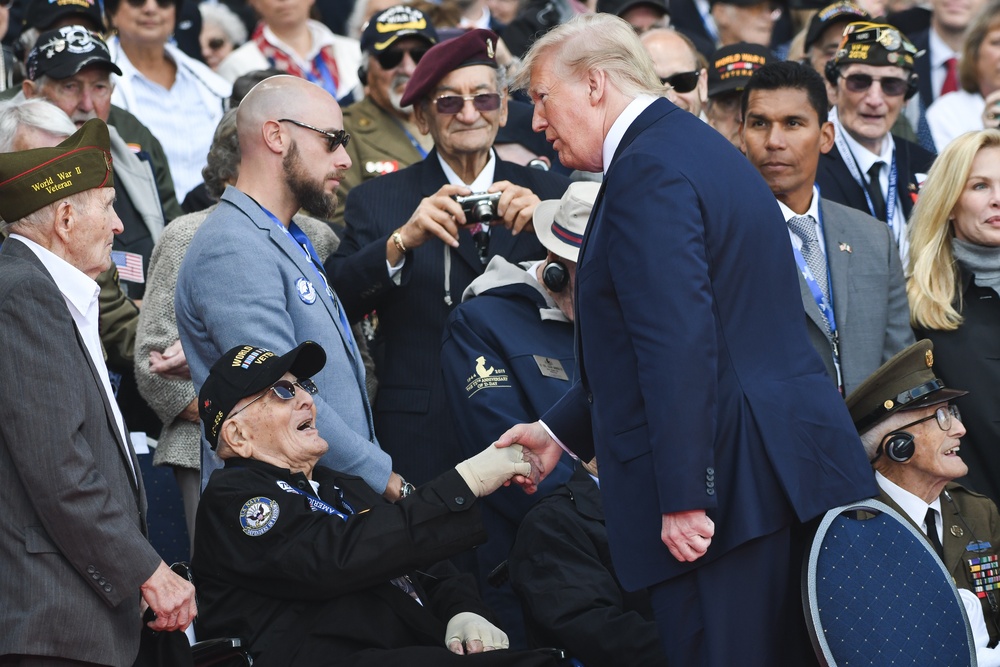 President Shakes Hand of D-Day Survivor