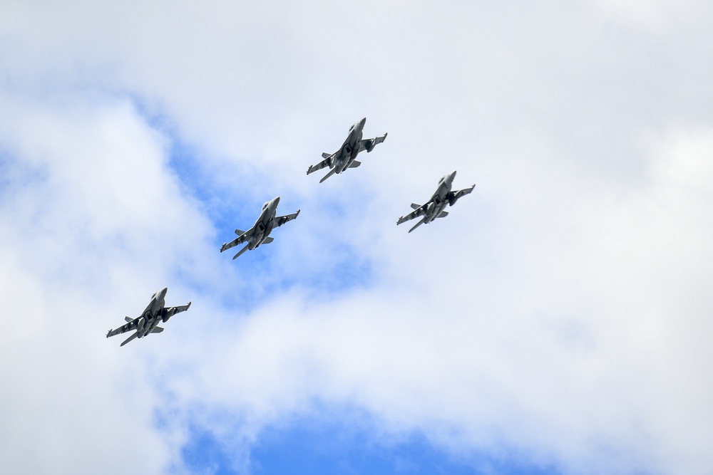 U.S. Navy Ships Arrive for Rose Fest