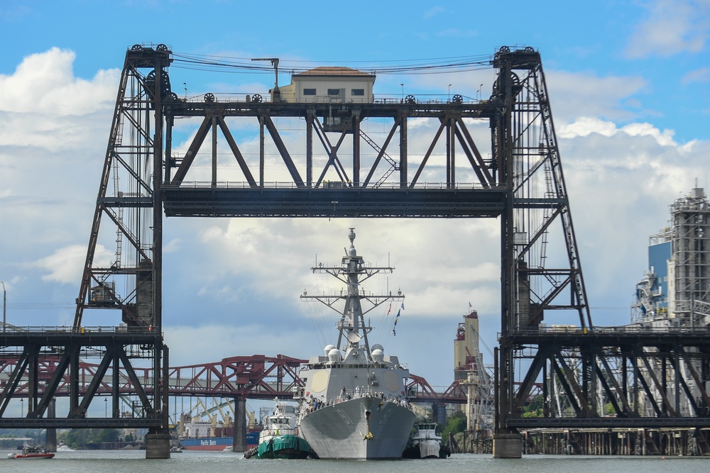 U.S. Navy Ships Arrive for Rose Fest