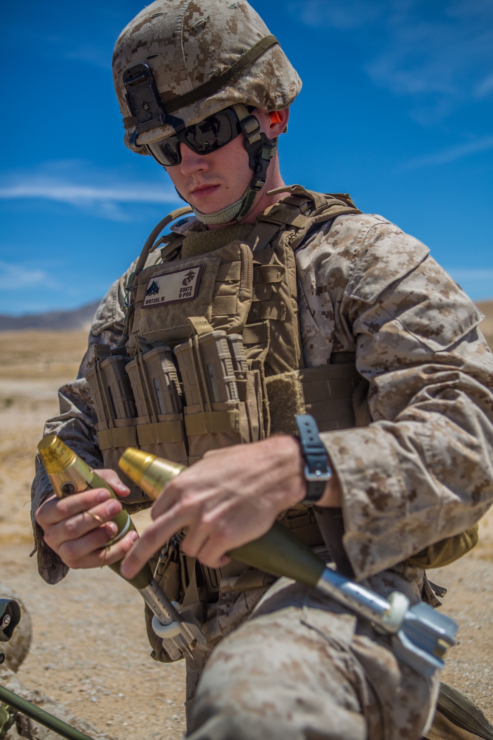 Reserve Marine mortarmen rain steel during ITX 4-19