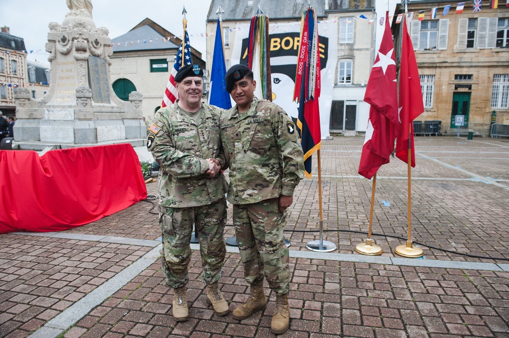 Army Chief of Staff Greets Army's Newest NCO