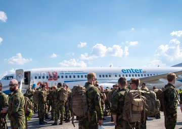 NobleJump2019 190605 Babimost Airport Arrival