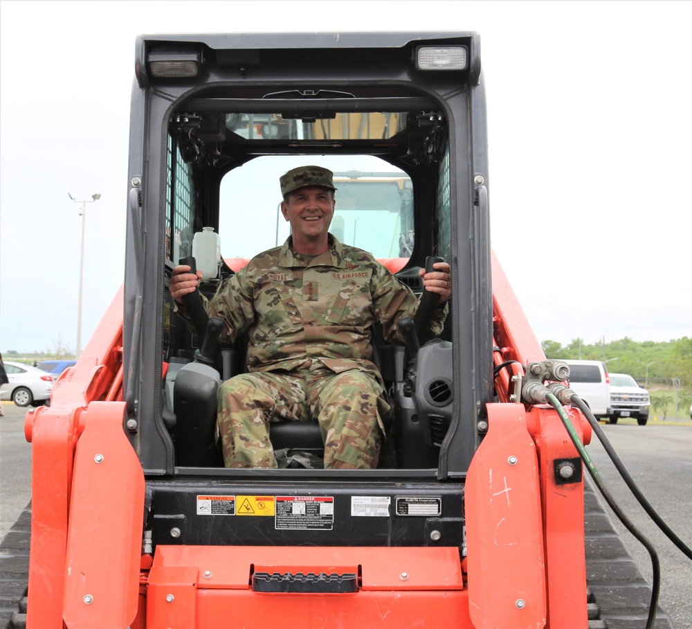 Chief Lengyel Visits VING