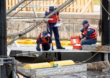 Coast Guard oversees pollution response in Baltimore