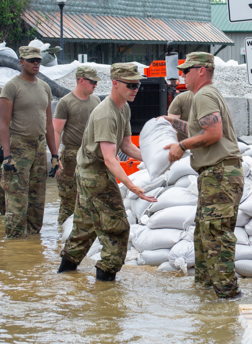 Illinois National Guard Sandbag in Grafton