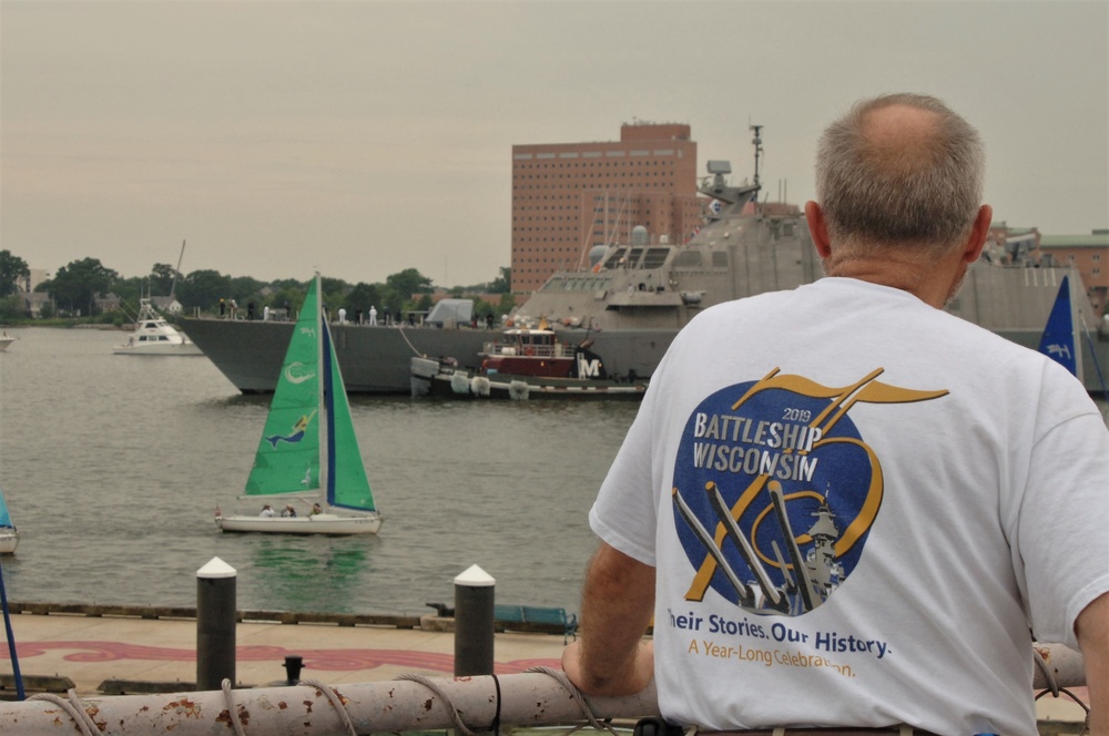 USS Sioux City (LCS-11) viewed from the Battleship Wisconsin