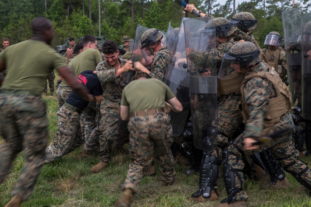 2nd Law Enforcement Battalion Trains The Battalion Landing Team 2/8 on Non-Lethal Training