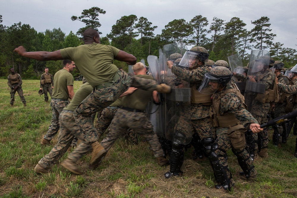 2nd Law Enforcement Battalion Trains The Battalion Landing Team 2/8 on Non-Lethal Training