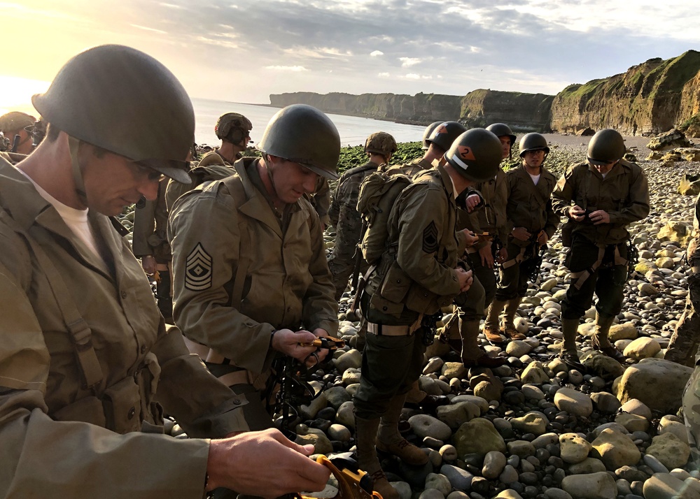 Rangers Scale Pointe du Hoc