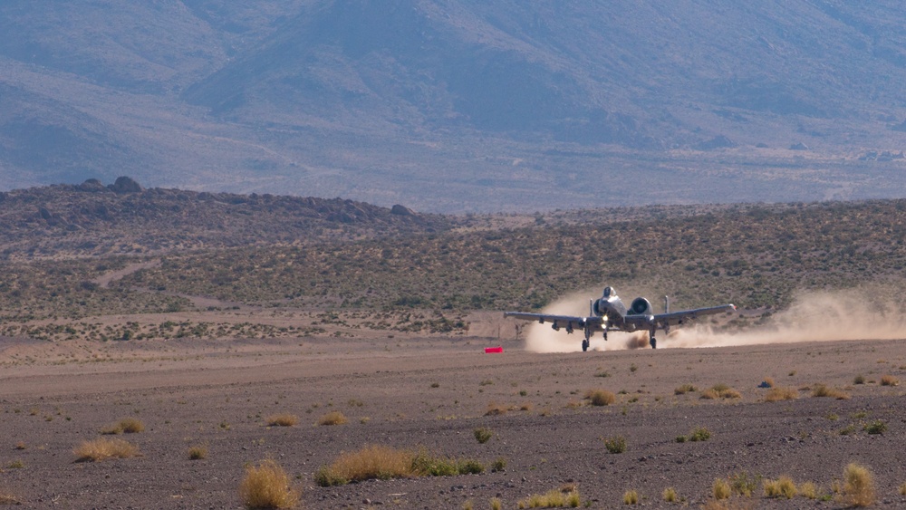 A-10 Thunderbolt executes austere landing