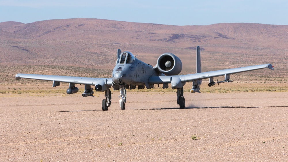 A-10 Thunderbolt taxiing down the runway