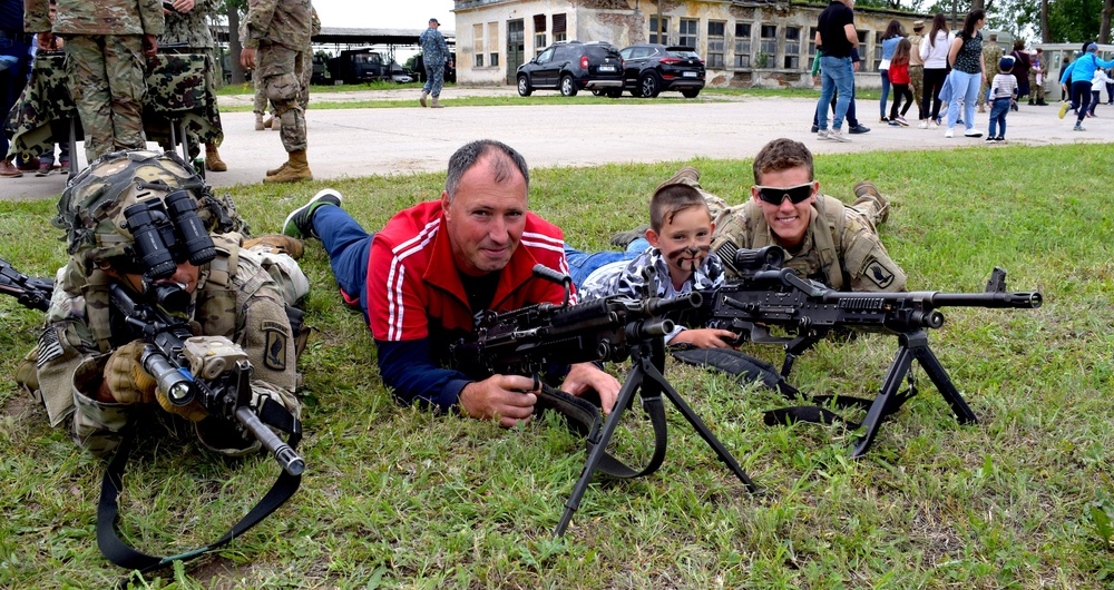 U.S., Romanian Military Host International Children’s Day Events