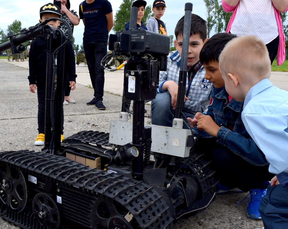 U.S., Romanian Military Host International Children’s Day Events