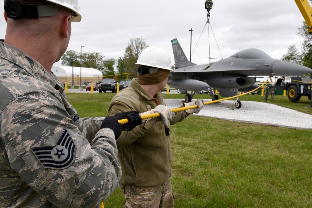 180FW Conducts CDDAR Training