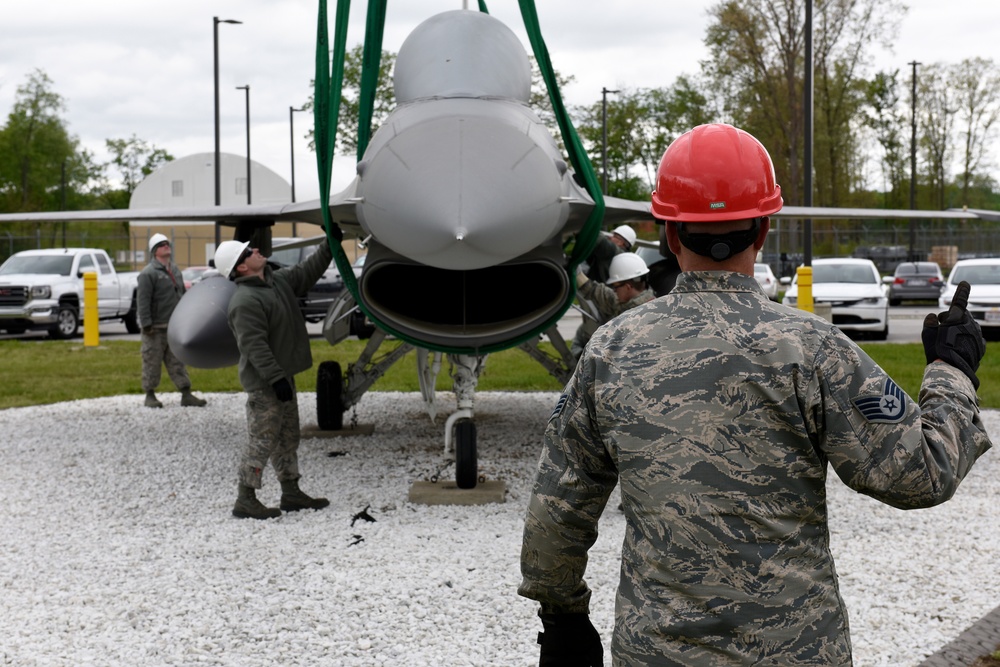 180FW Conducts CDDAR Training