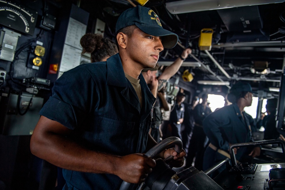 DVIDS - Images - USS Michael Murphy Daily Operations [Image 5 of 6]