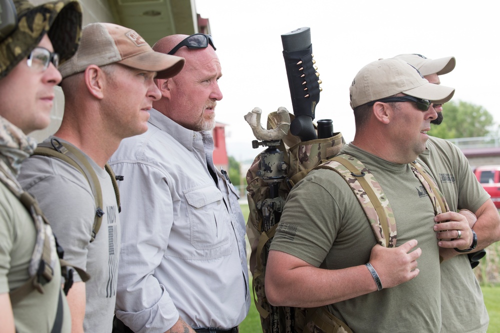 Idaho National Guard marksmanship team trains with local Treasure Valley sniper police