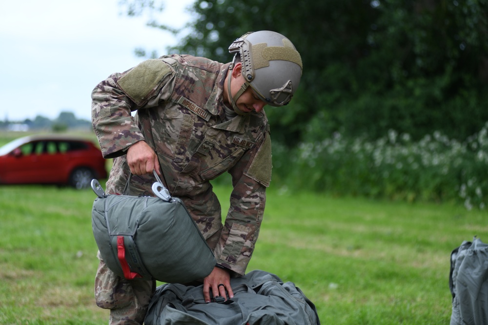 Commemorative Airdrop D-Day 75