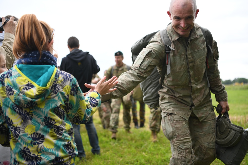 D-Day 75 Commemorative Airborne Drop