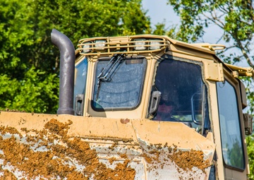Oklahoma National Guard Soldiers dig deep for Artillerymen