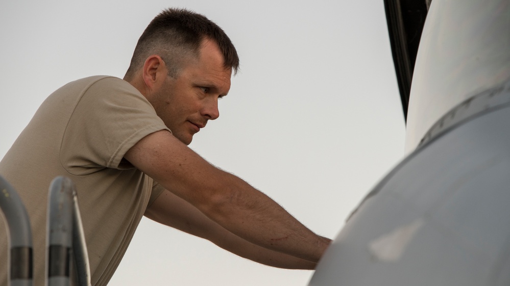 124th Airmen Support Flying Operations