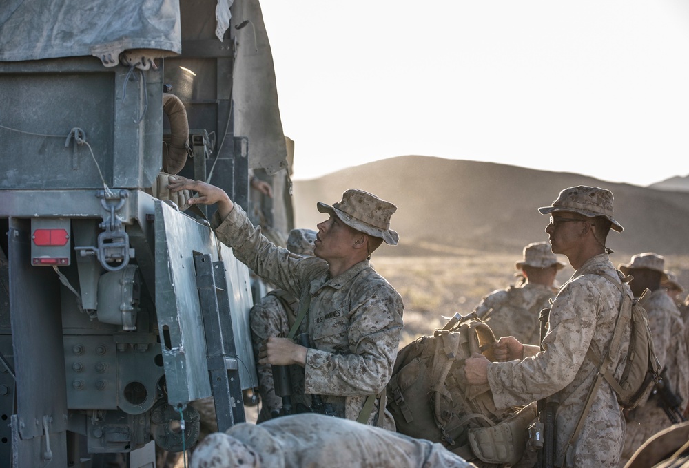 Platoon attack training on Range 410 during ITX 4-19