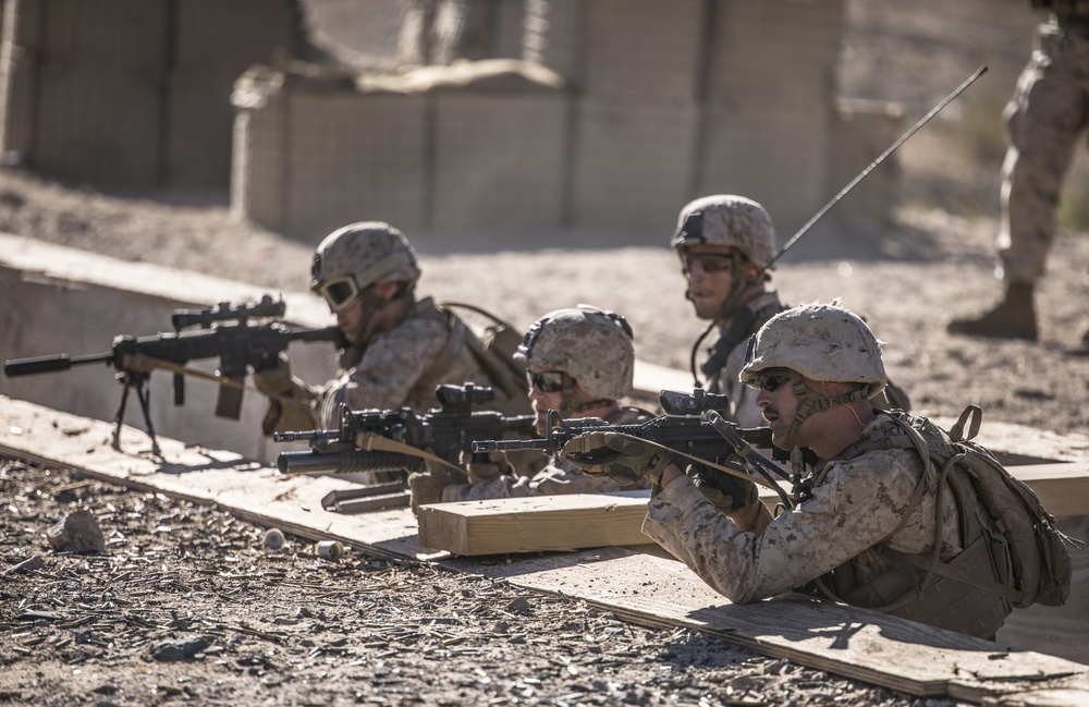 Platoon attack training on Range 410 during ITX 4-19