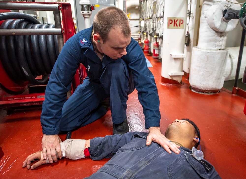 Emergency Medical Response Drill Counducted Aboard USS Curtis Wilbur (DDG 54)