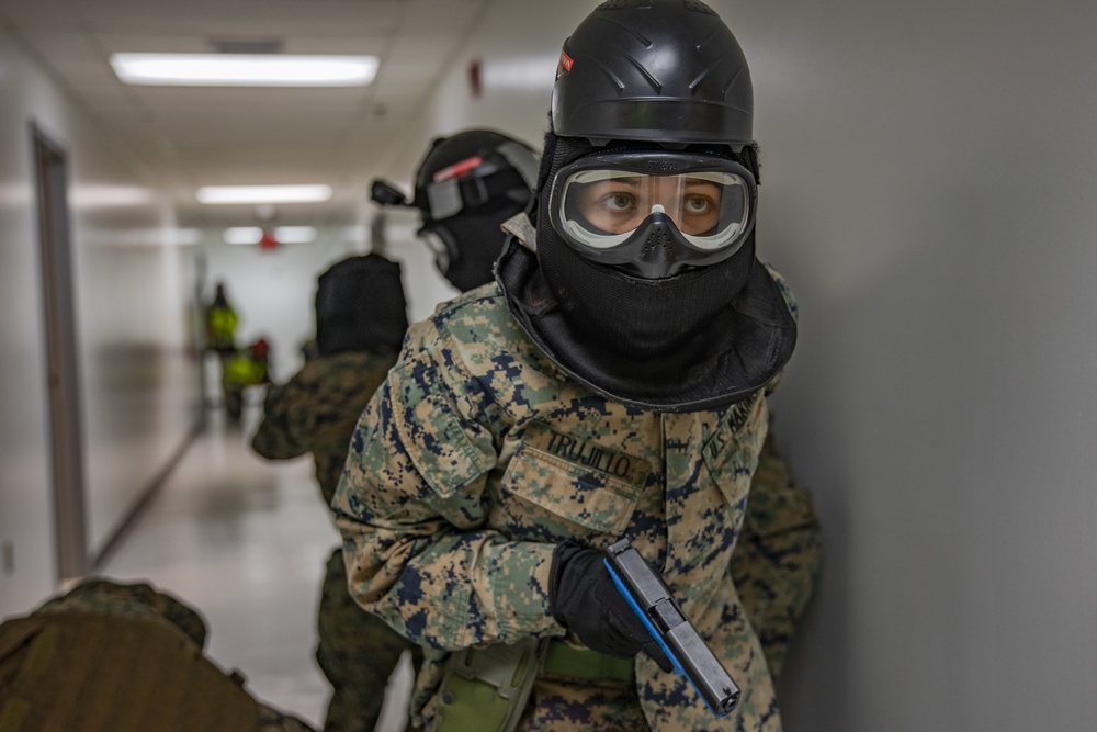 4th Civil Affairs Group Marines exercise active shooter emergency action plan