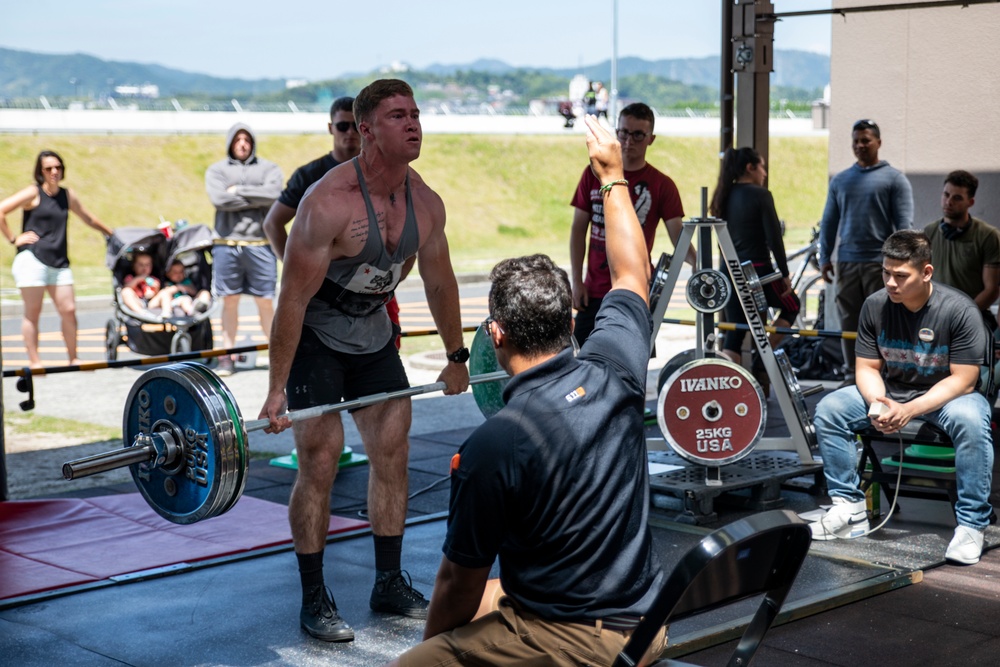 Get after it: service members, civilians compete in deadlifting competition