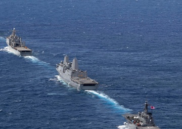 Wasp Amphibious Ready Group (ARG) Operations at Sea with Japanese Maritime Self Defense Force (JMSDF)